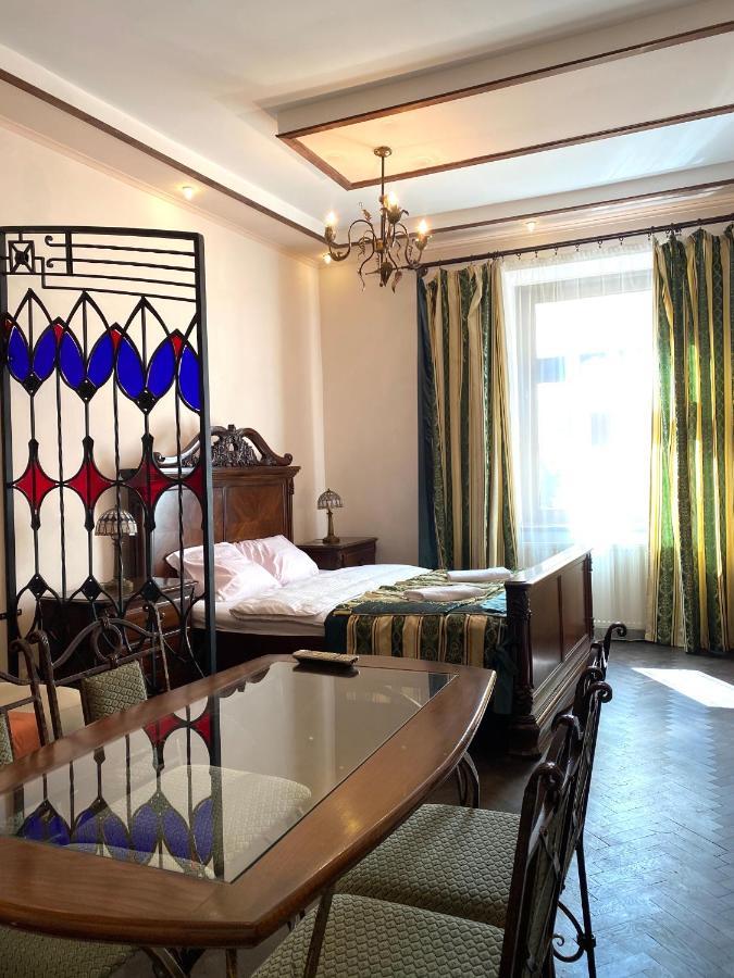 Квартира На Вулиці Лесі Українки 19 Lviv Dış mekan fotoğraf